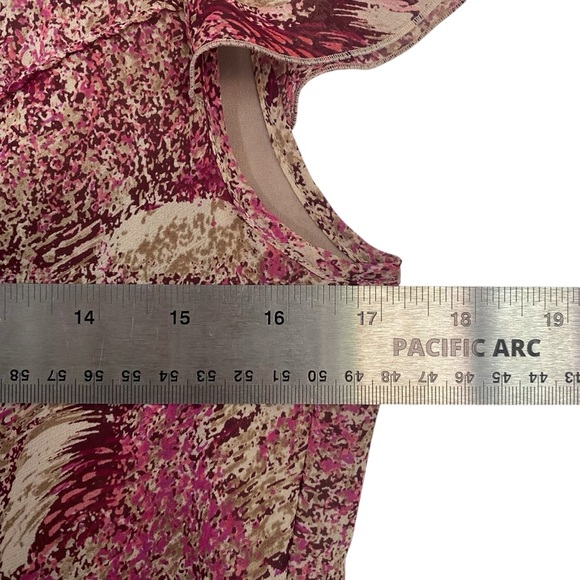 Ann Taylor Silk V-Neck Cap Sleeve Y2K Pink Ruffle Top Size 8 - Picture 8 of 9